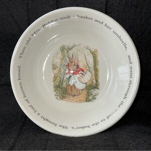 Wedgwood China World of Peter Rabbit Child's Bowl Old Mrs Rabbit 5 3/4 x 1 7/8"